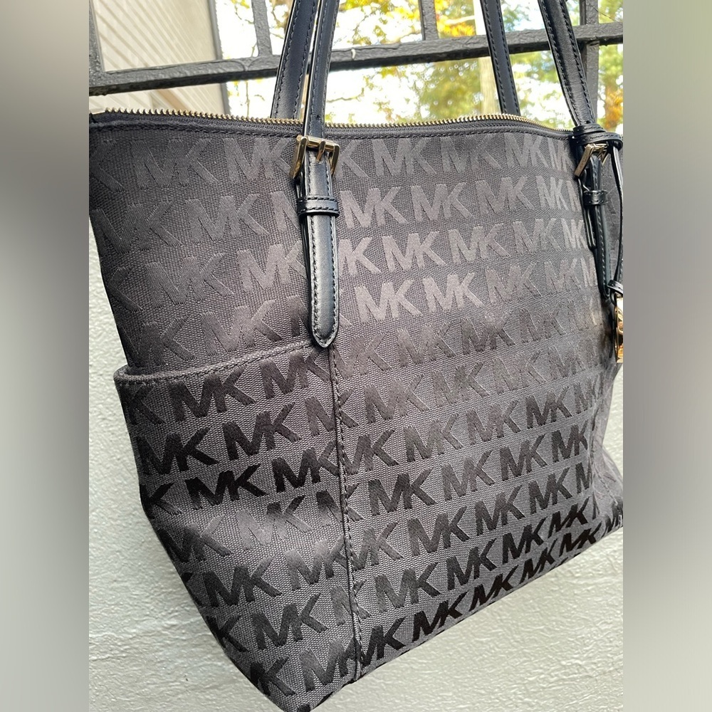 MICHAEL KORS BAG,Michael Kors Black Monogram Handbag - Picture 3 of 17